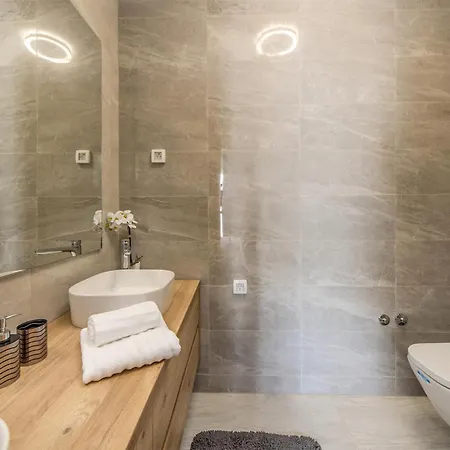 Karla 別荘 ポセダリェ